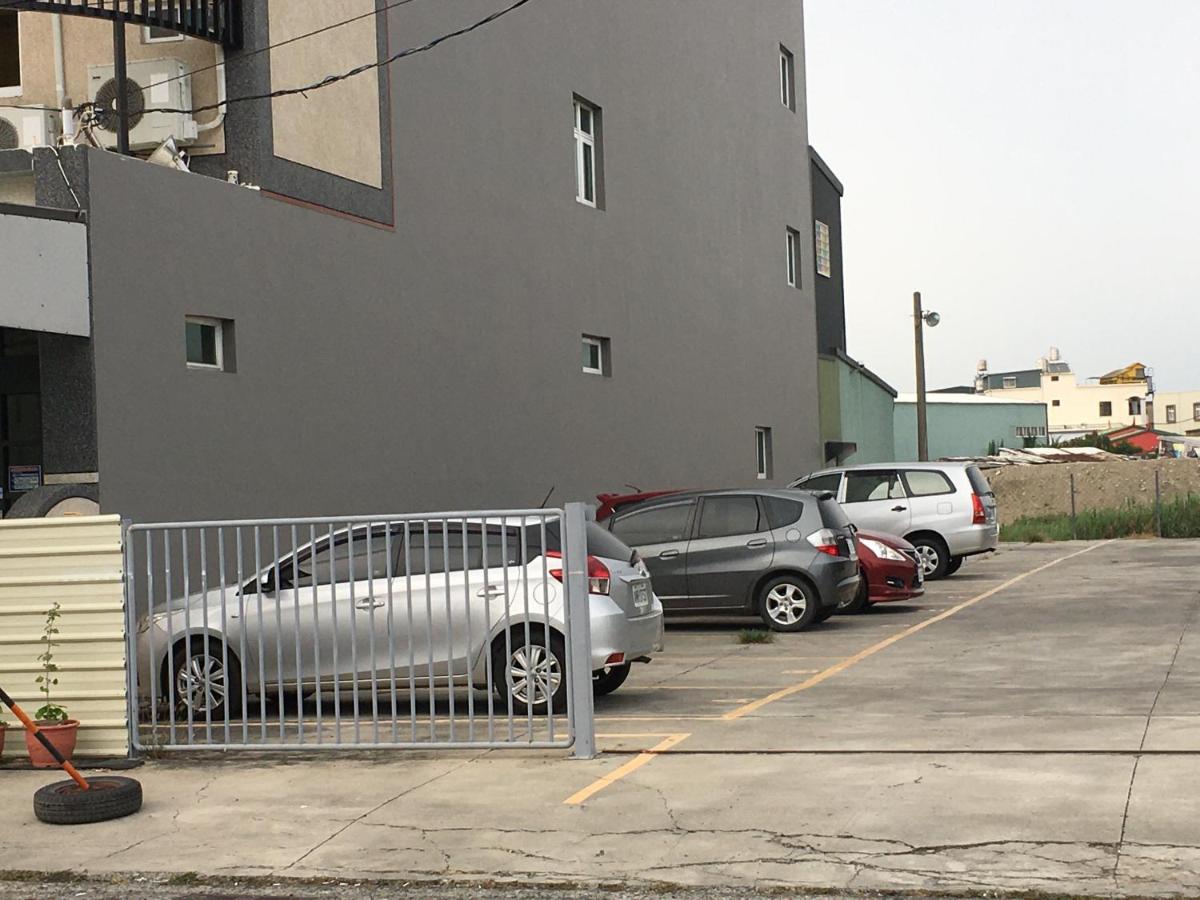 Dong Gang Li Yuan Homestay Donggang Exterior photo